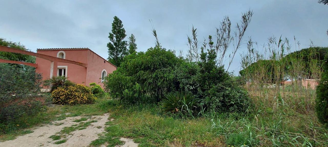Le Barcares Logement Climatise Pour 6 Personnes, Draps Et Serviettes Non Fournis Air-Conditioned Accommodation For 6 People, Sheets And Towels Not Provided Alojamiento Con Aire Acondicionado Para 6 Personas, Sabanas Y Toallas No Incluidas Dış mekan fotoğraf