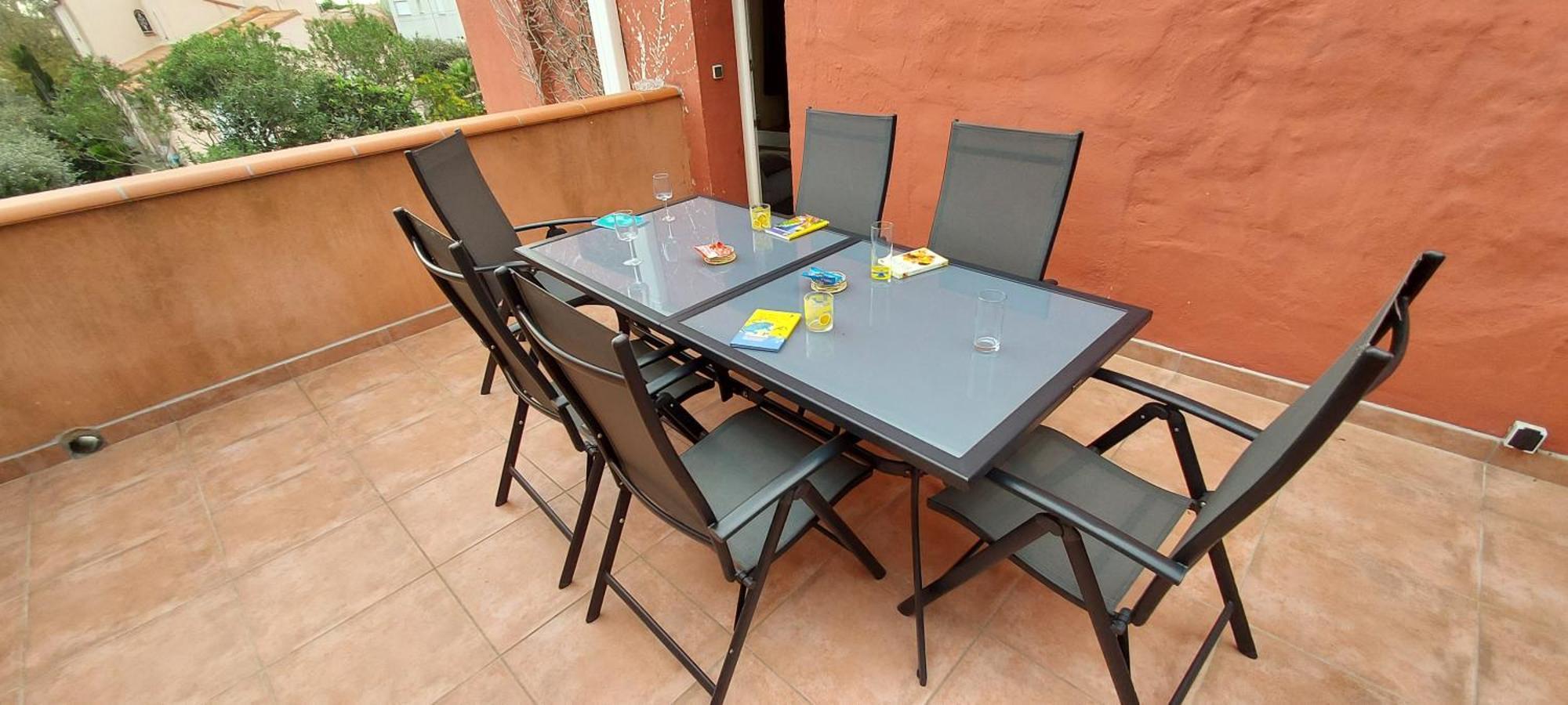 Le Barcares Logement Climatise Pour 6 Personnes, Draps Et Serviettes Non Fournis Air-Conditioned Accommodation For 6 People, Sheets And Towels Not Provided Alojamiento Con Aire Acondicionado Para 6 Personas, Sabanas Y Toallas No Incluidas Dış mekan fotoğraf