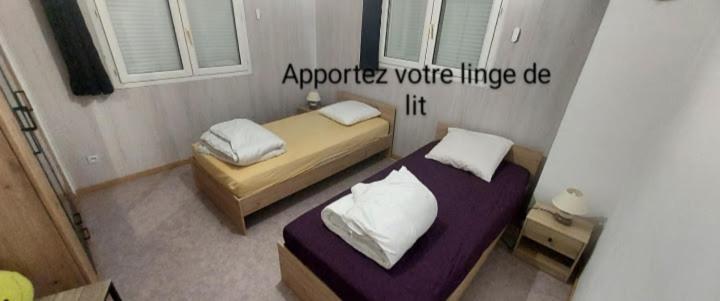 Le Barcares Logement Climatise Pour 6 Personnes, Draps Et Serviettes Non Fournis Air-Conditioned Accommodation For 6 People, Sheets And Towels Not Provided Alojamiento Con Aire Acondicionado Para 6 Personas, Sabanas Y Toallas No Incluidas Dış mekan fotoğraf
